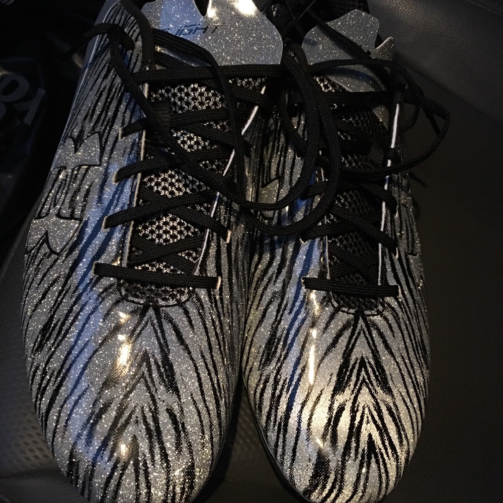 Football cleats